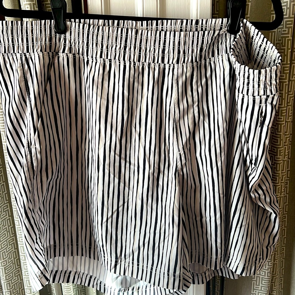 Old Navy Stretchtech black and white striped shorts